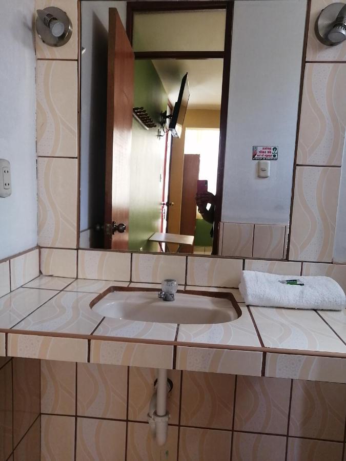 Hostal Boulevard Nazca Bagian luar foto