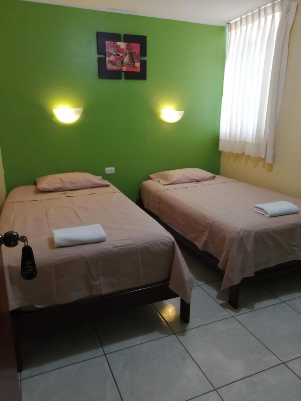 Hostal Boulevard Nazca Bagian luar foto