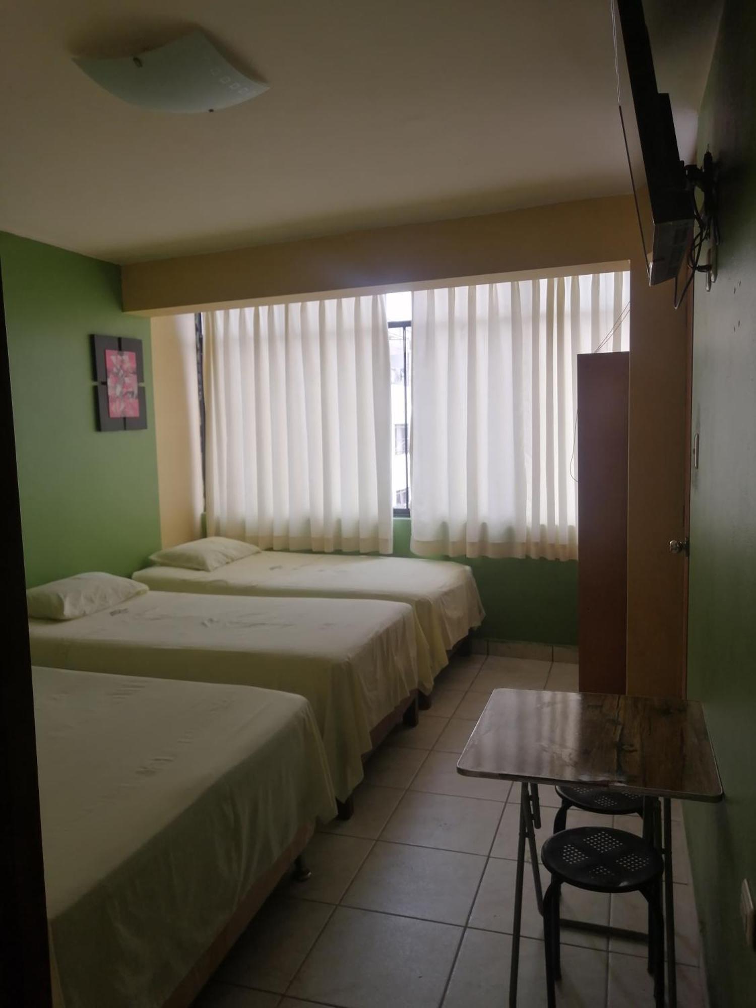 Hostal Boulevard Nazca Bagian luar foto