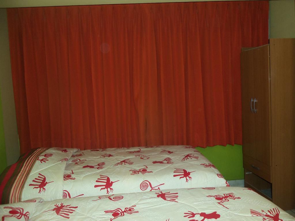 Hostal Boulevard Nazca Bagian luar foto