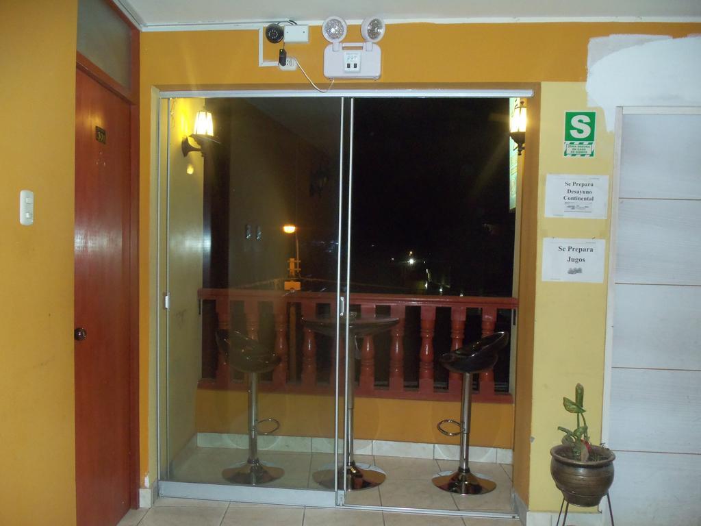 Hostal Boulevard Nazca Bagian luar foto