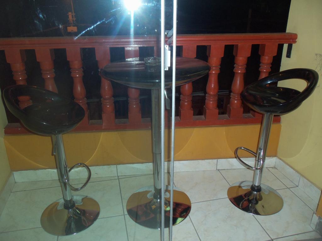 Hostal Boulevard Nazca Bagian luar foto