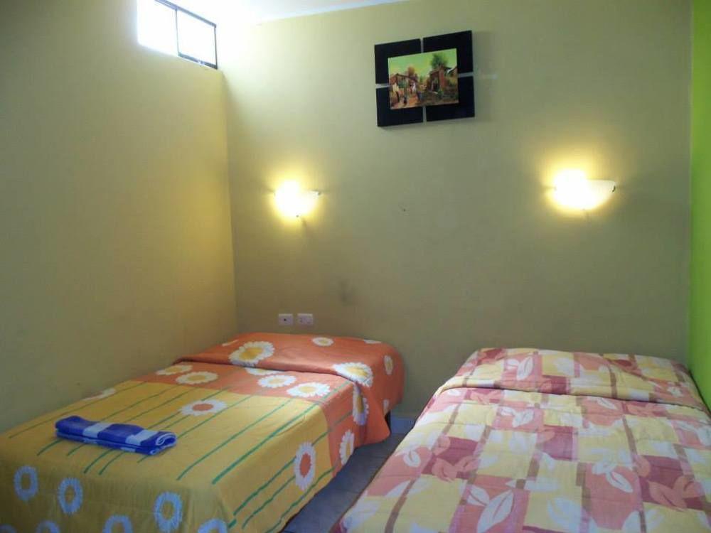 Hostal Boulevard Nazca Bagian luar foto